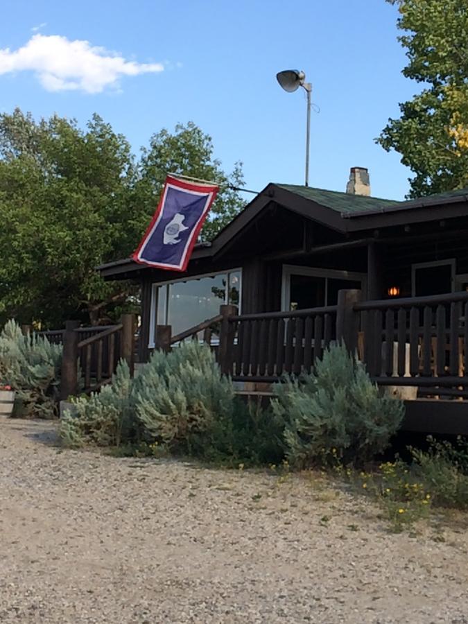Trail Shop Inn Wapiti Buitenkant foto